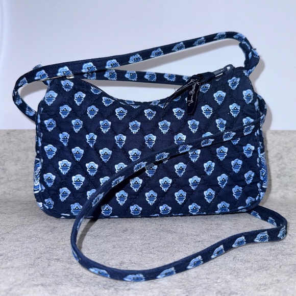 Vera Bradley - Nantucket Navy Small Handbag With Matching Wallet, EUC - Picture 4 of 15